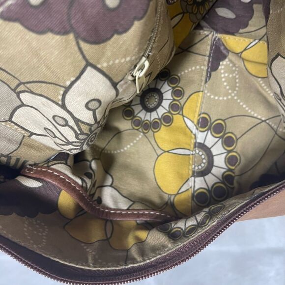 Fossil vintage leather brown shoulder bag with silver tone accent and ha… - Picture 9 of 11